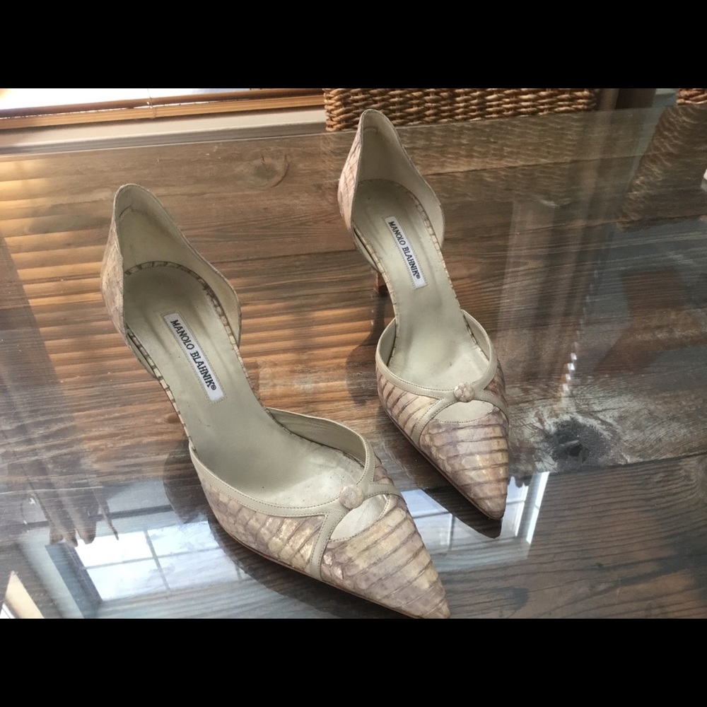 Manolo Blahnik heels with dust bag